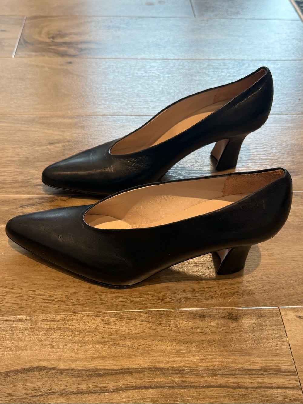 Via Spiga Black Leather Kitten Heel Pumps Made in Italy Classic Career Shoes